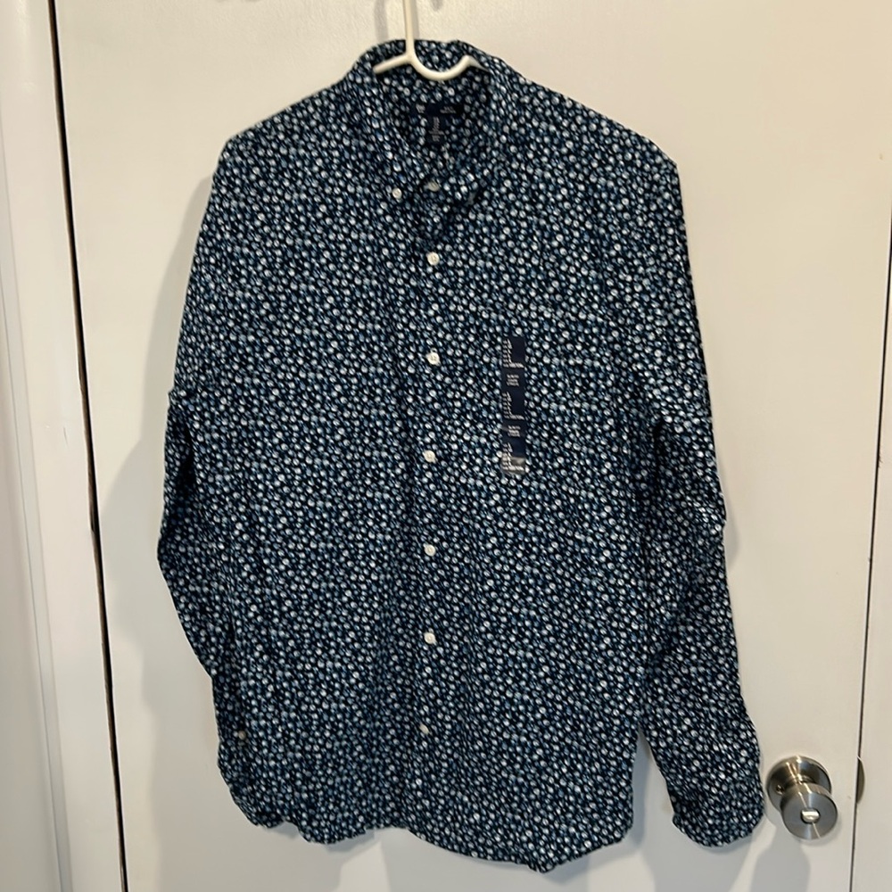 GAP navy blue NWT floral button-down shirt - slim fit large L - mint condition!